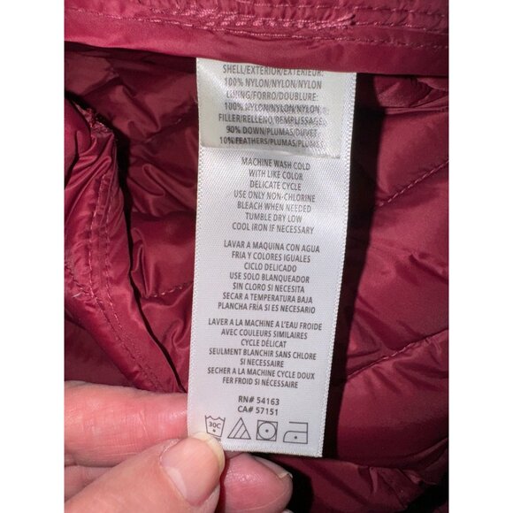 Bass Outdoor Womens Chevron Quilted Down Puffer Vest M Nylon Down Maroon Travel - Picture 13 of 14
